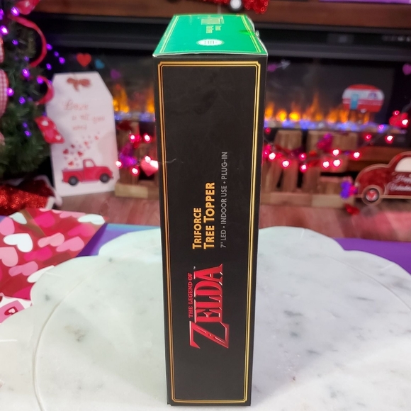 The Legend Of Zelda Triforce Christmas Light up Tree Topper - Picture 4 of 7